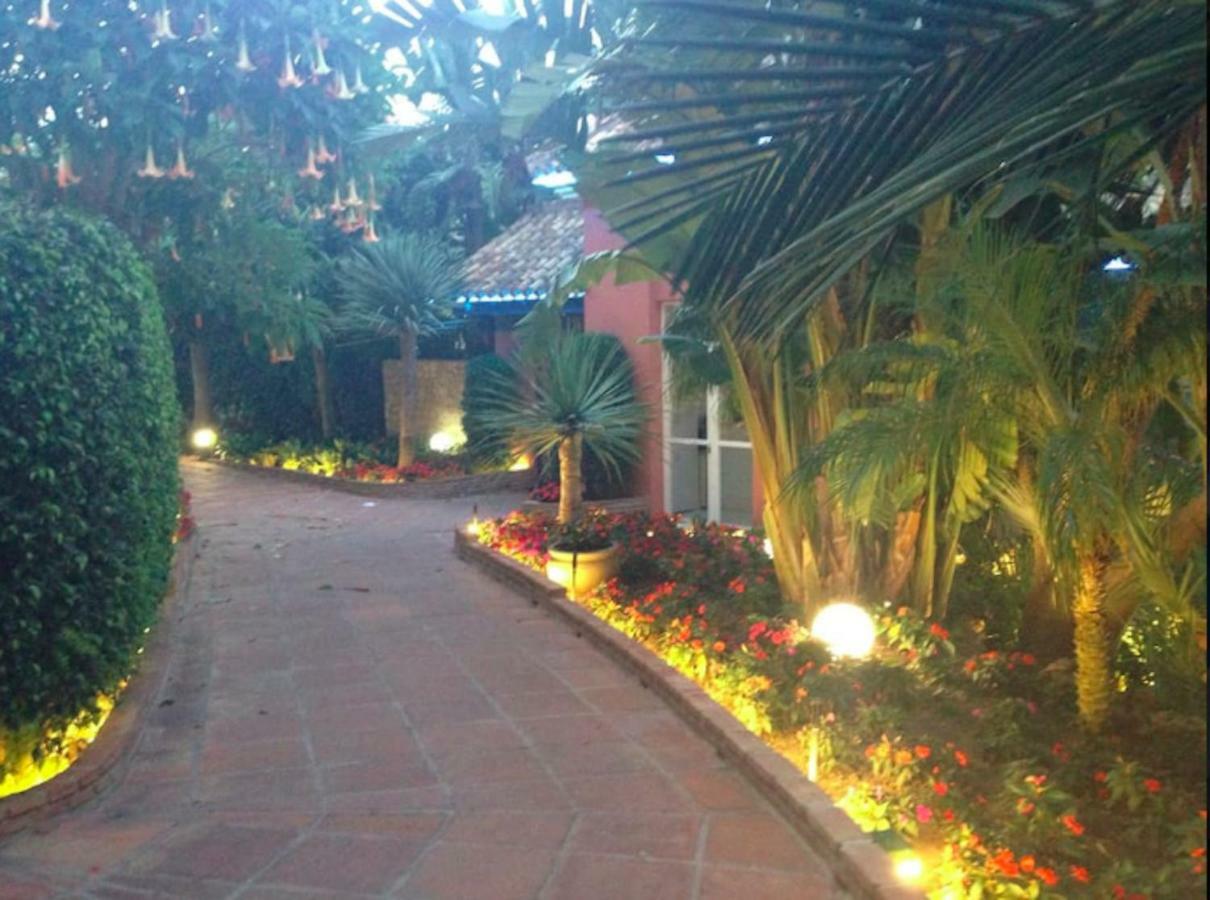 Puerto Banus With Private Garden Apartment Марбеля Екстериор снимка